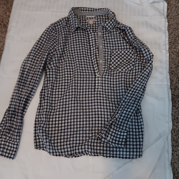 Black and cream women's shirt. - Picture 3 of 4